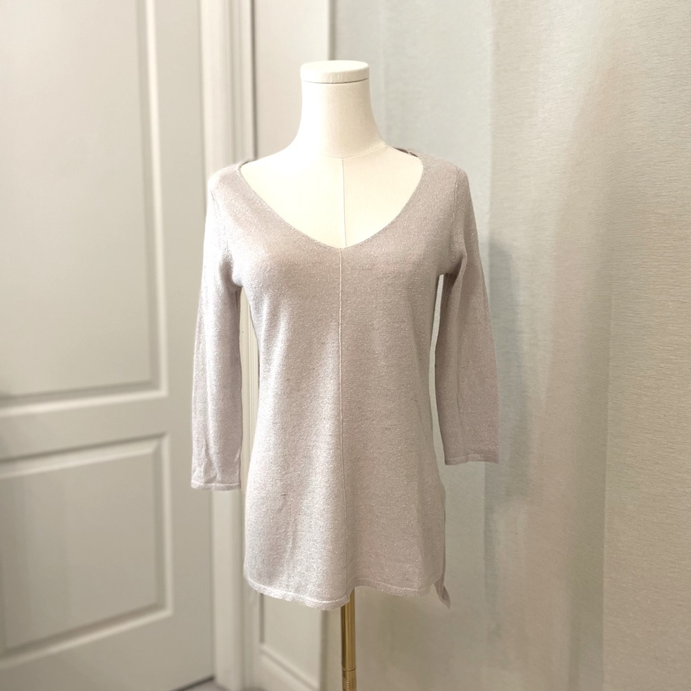Le Chateau Long Sleeves V-Neck Knit Top